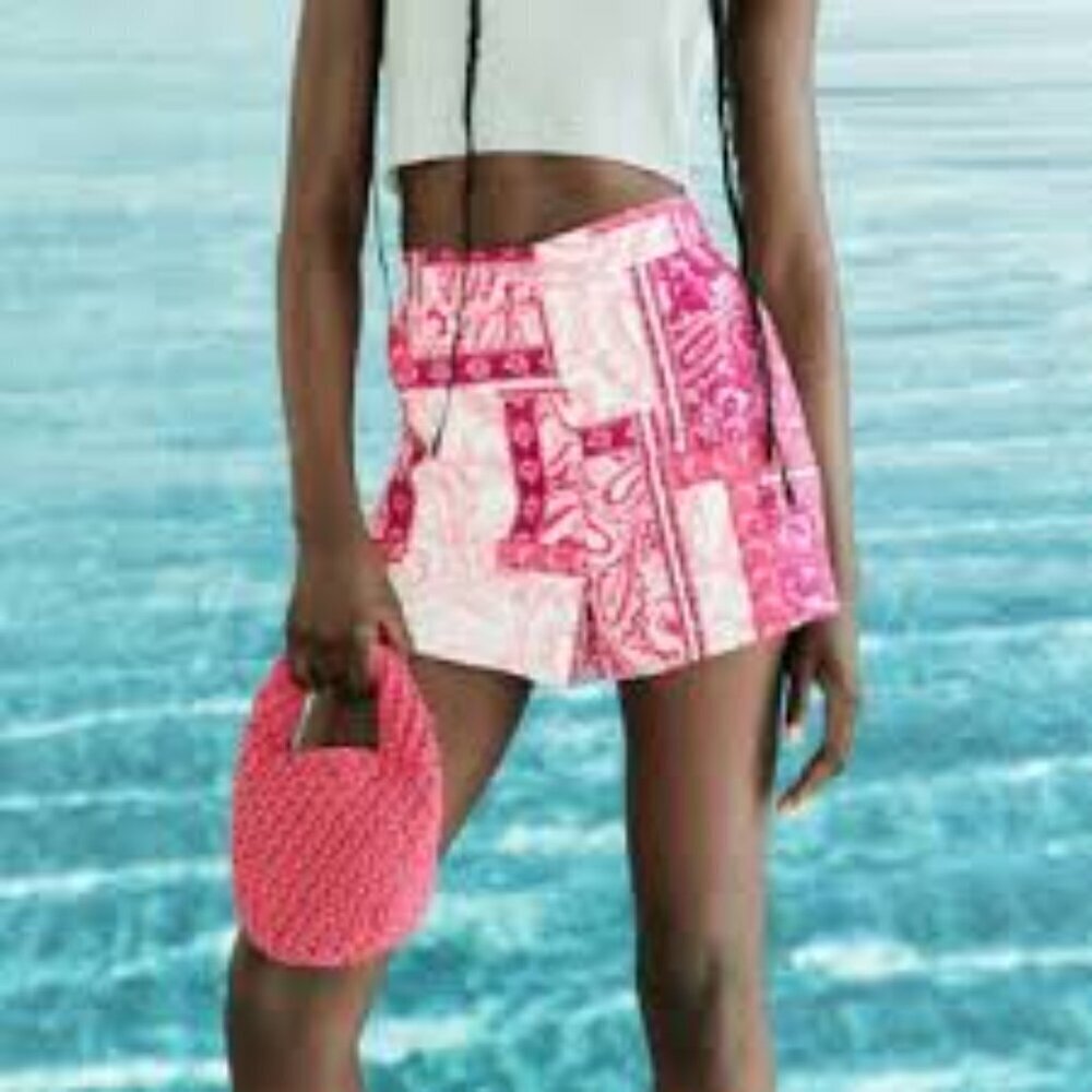 Zara Women's Pink and White Shorts SIZE S 3715/918/330